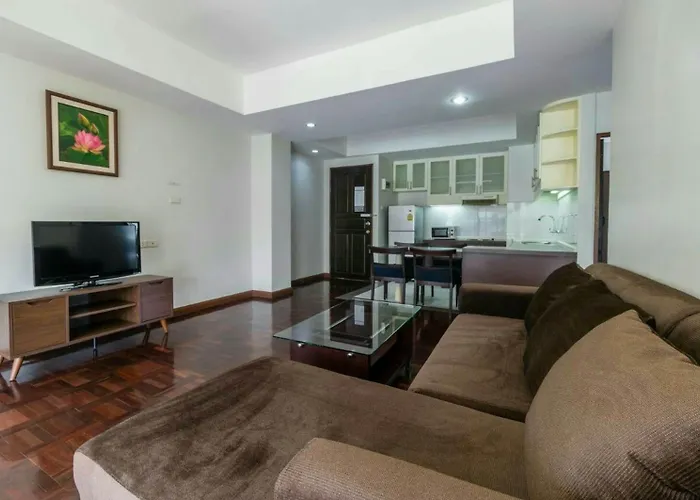 Le Vanvarothai Saladaeng Hotel