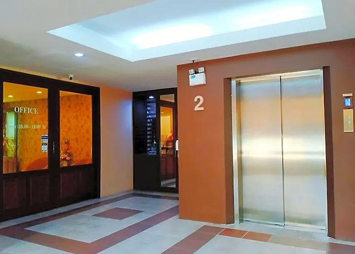 Hotel Le Vanvarothai Saladaeng 3*
